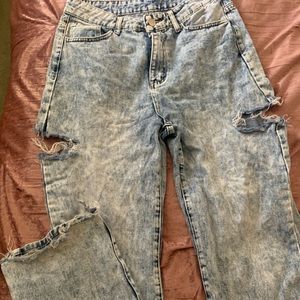 boyfriend jeans straight leg light washed distressed